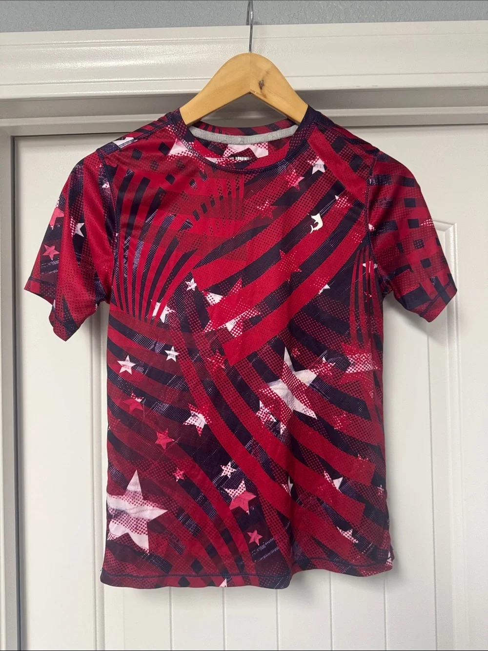 Reel Legends Red & Navy Starburst Athletic Tee